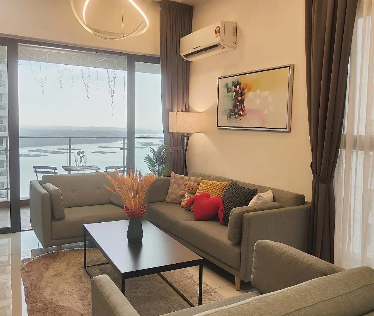 Apartment 温馨休闲家庭套房3房3厕 6-8人 Danga Bay Country Garden Yi Jia名宿 Johor Bahru Malaysia